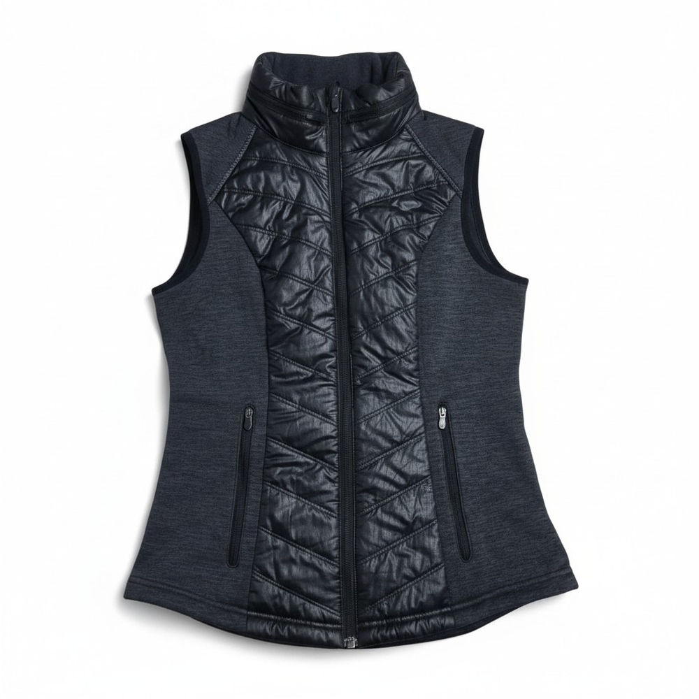 Zella Quilted Hybrid Vest in Black and Charcoal